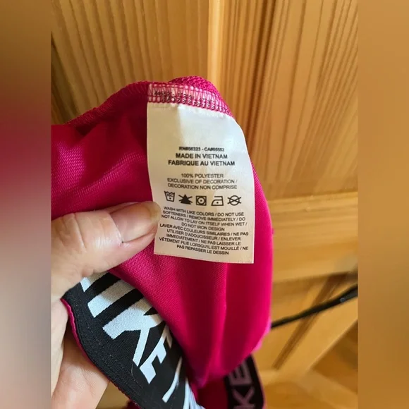 Nike Dri‎ Fit Fuscia Shorts Size Large - Picture 6 of 6